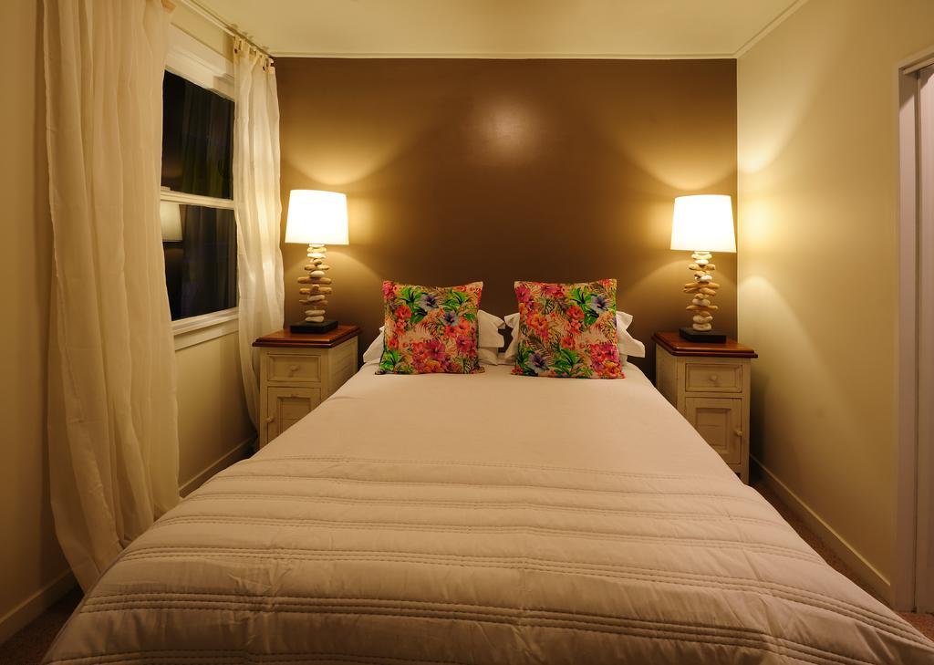 Blacks Hotel Ophir エクステリア 写真