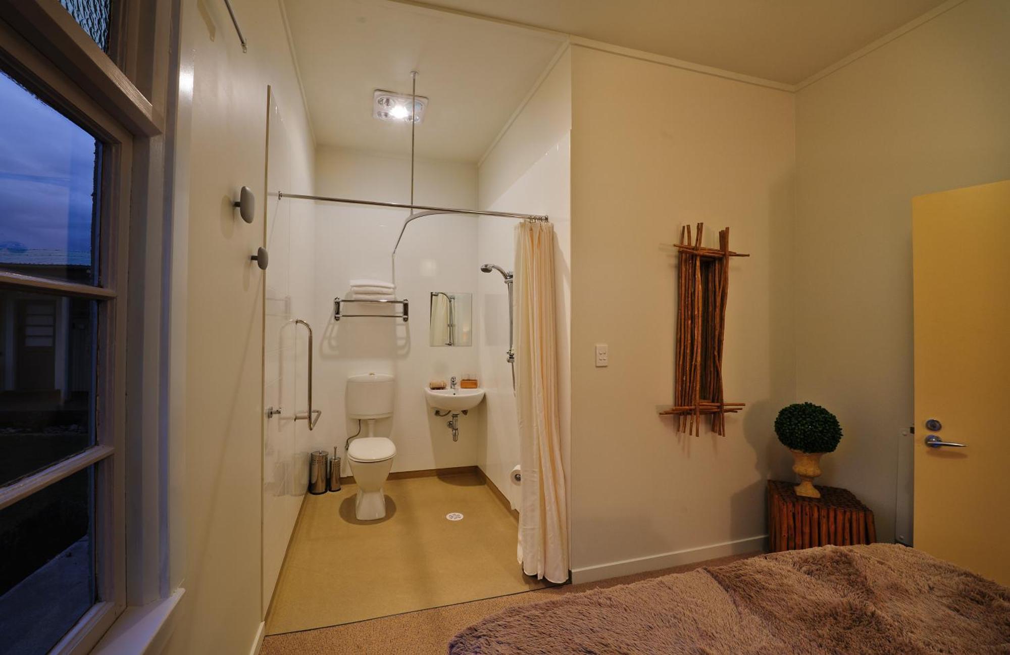 Blacks Hotel Ophir エクステリア 写真