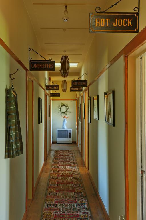 Blacks Hotel Ophir エクステリア 写真