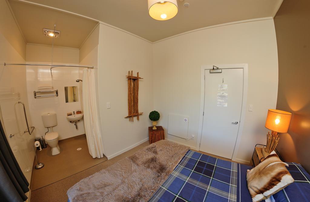 Blacks Hotel Ophir エクステリア 写真